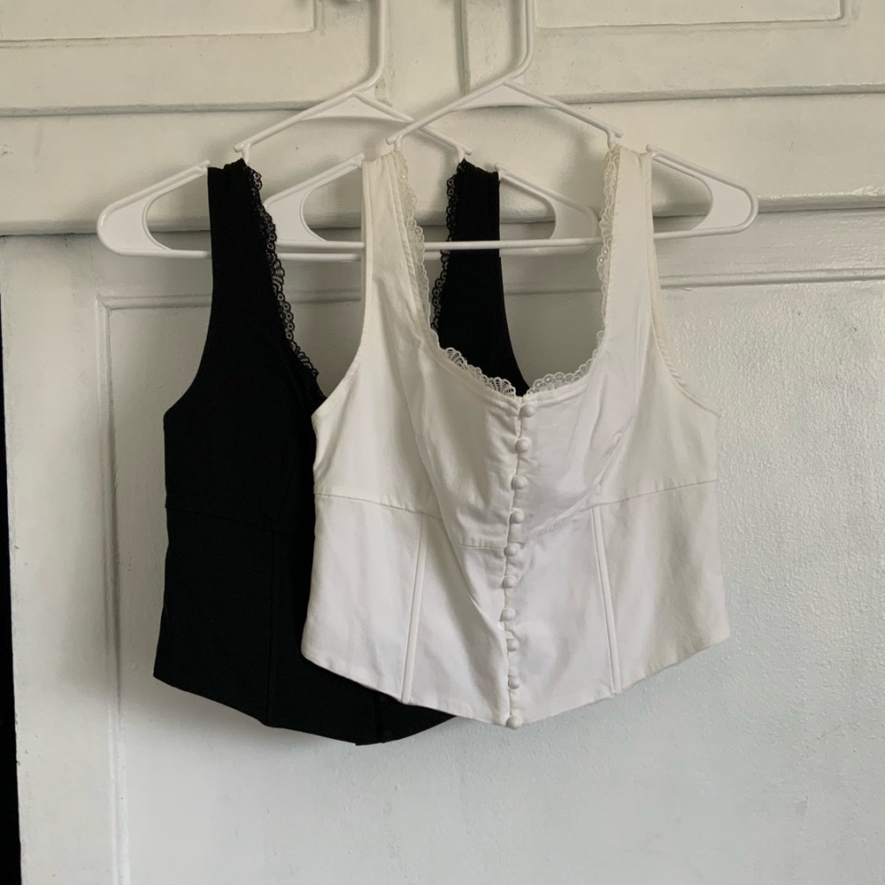 Women’s Lace-Trim Button-Front Tank Top - Black & White